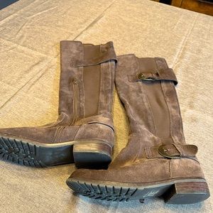 Restricted Women’s Faux Suede Boots